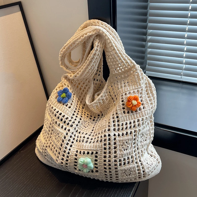 Designer Flower Knitted Handbags Female Large Capacity Totes Women's Pack Summer Beach Bag Purses Hollow Woven Shoulder Bags