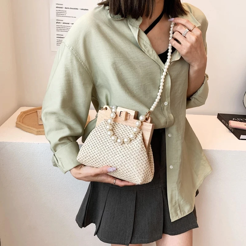 Nice Pearl Chain Straw Bag Women Hand-Woven Handbags Women Summer Wooden Rattan Shoulder Bag Brand Luxury Crossbody Bag