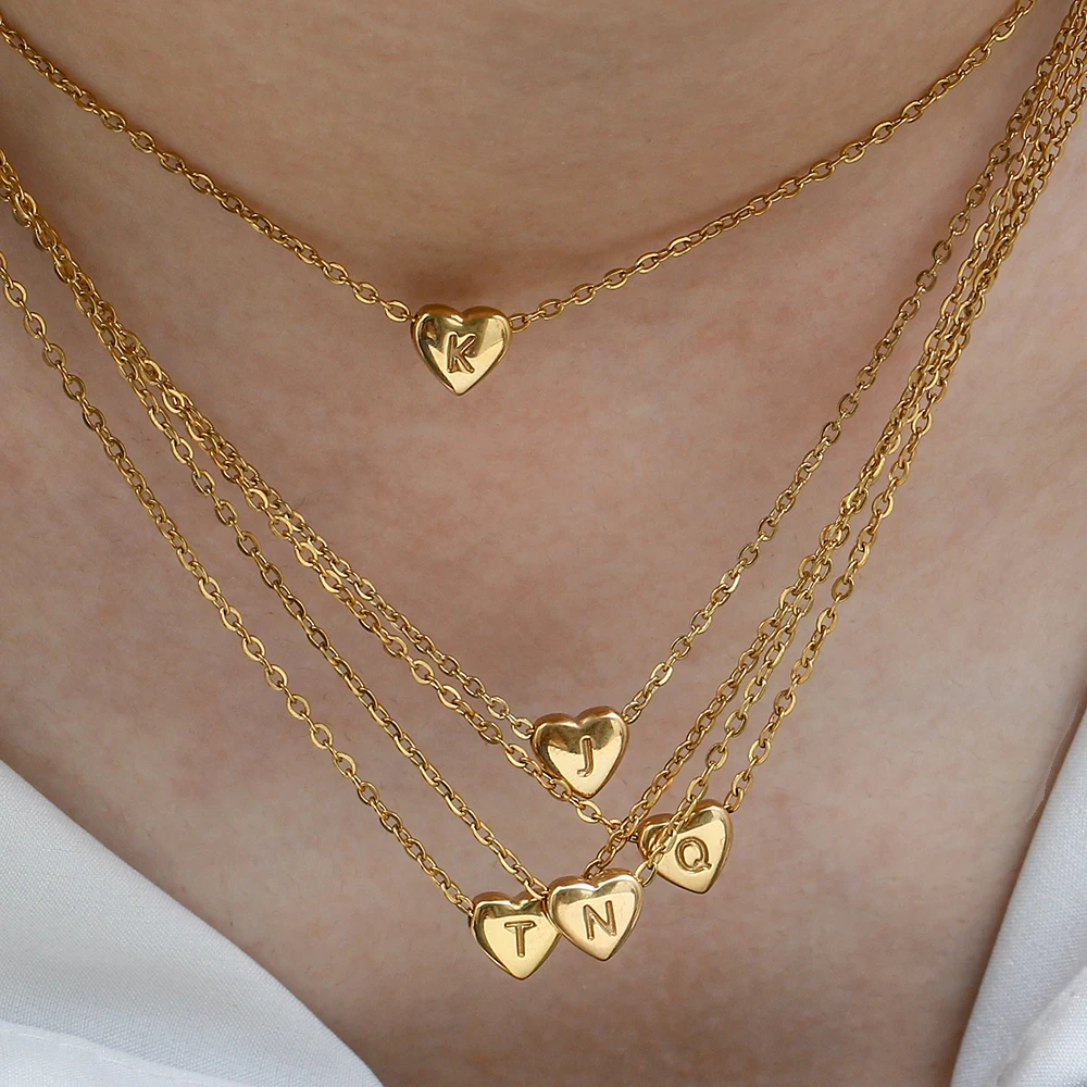 Ladies Minimalist Small Love Initial Necklace Jewelry Stainless Steel 18k Gold Plated Mini Heart Shape Letter Pendant Necklace